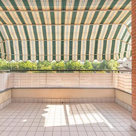 Guesthost - Dreamlike Venice